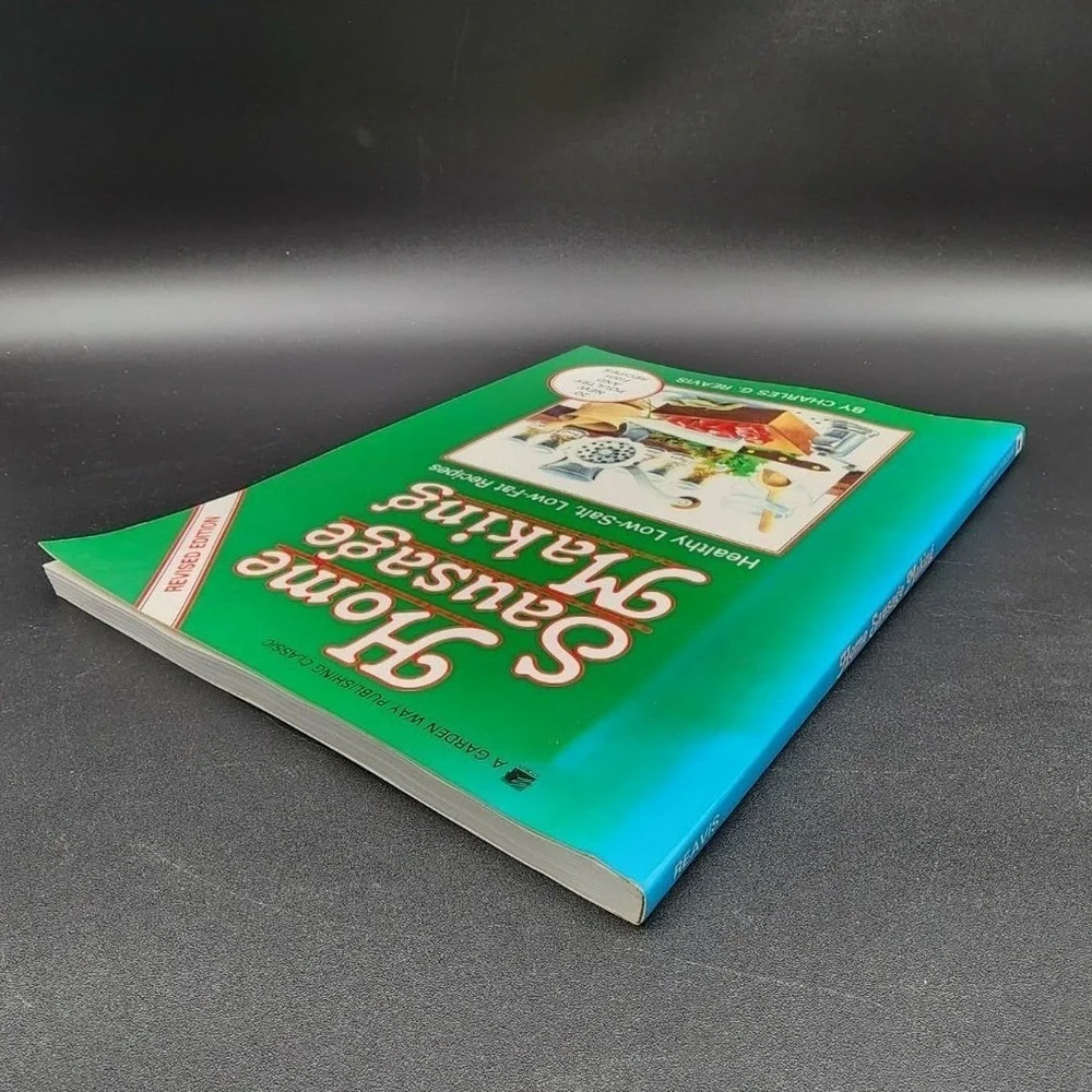 Home‎ Sausage Making Paperback Book New Old Stock Revised Edition Charles Reavis